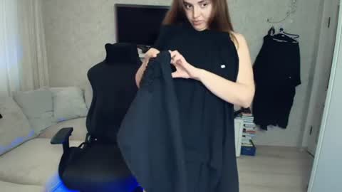 crystalemily online show from 12, 6, 2026