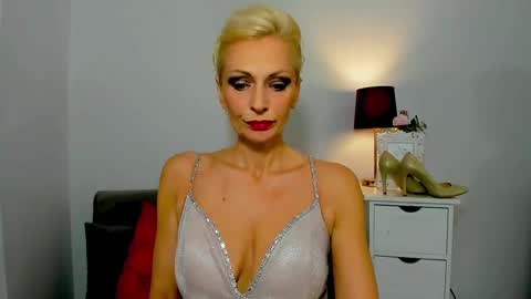 Crsyatal online show from 31, 12, 2024