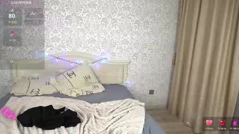 Snapshot of crystall_bliss chatting on 11, 11, 2025 Nika online show from 11, 11, 2025