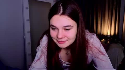 Snapshot of crystallcutie chatting on 21, 3, 2026 Lora online show from 21, 3, 2026