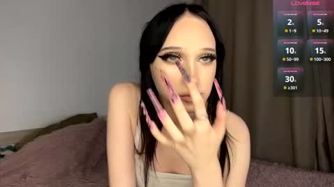 crystalllmolly online show from 25, 7, 2026