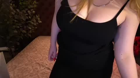 Snapshot of crystallpaws_ chatting on 26, 5, 2026 crystallpaws_ online show from 26, 5, 2026