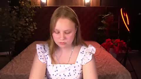 Snapshot of crystallpaws_ chatting on 9, 6, 2026 crystallpaws_ online show from 9, 6, 2026