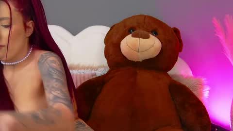 crystallred online show from 23, 4, 2026