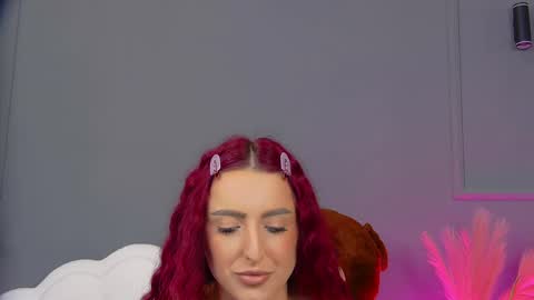 Snapshot of crystallred chatting on 7, 5, 2026 crystallred online show from 7, 5, 2026