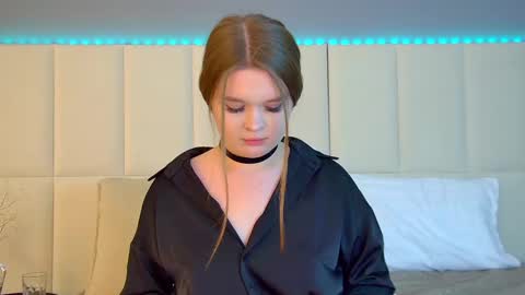 Crystal online show from 2, 3, 2025