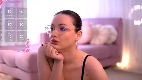 Snapshot of crystalmo0n chatting on 13, 6, 2026 CrystalMo0n online show from 13, 6, 2026