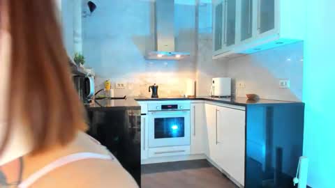 Snapshot of crystalnova_ chatting on 10, 11, 2025 Kristina online show from 10, 11, 2025