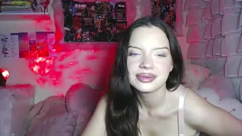 MissCrystal online show from 4, 11, 2025