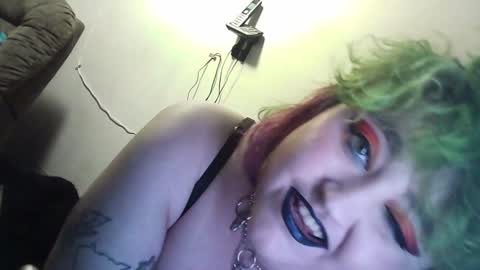 Zelly online show from 5, 12, 2024