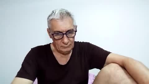 BIG UNCUT HARD COCK online show from 23, 4, 2026