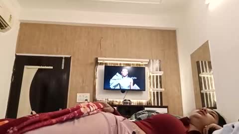 cuddlemuffins online show from 3, 2, 2026