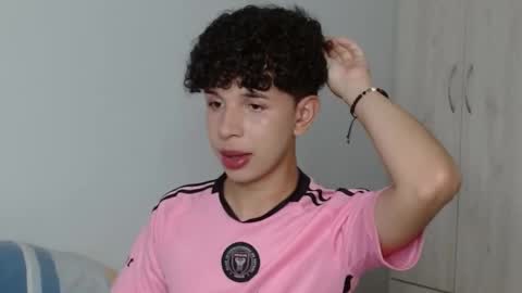 Snapshot of cuddly_twinkie chatting on 13, 2, 2025 Cuddly online show from 13, 2, 2025