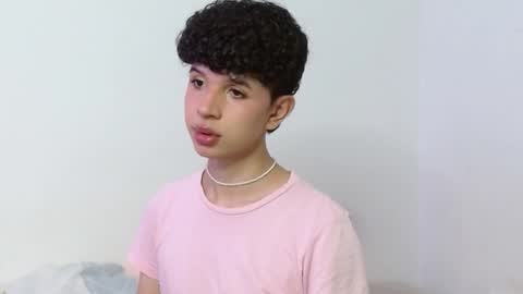 Snapshot of cuddly_twinkie chatting on 17, 9, 2025 Cuddly online show from 17, 9, 2025