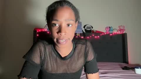 cum2charmxx online show from 9, 10, 2025