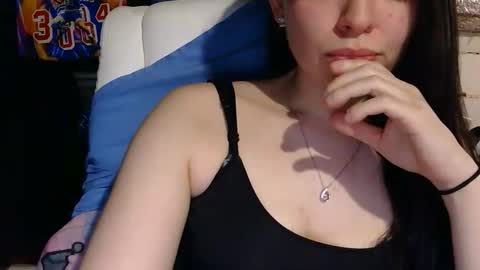 Snapshot of cum4angela chatting on 6, 5, 2026 Angela online show from 6, 5, 2026