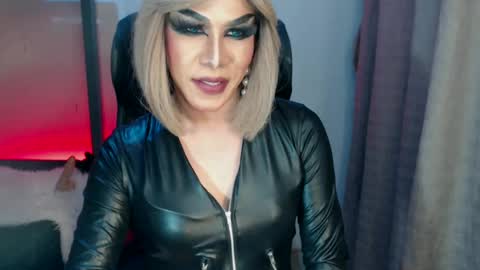 Snapshot of cum_4youbaby chatting on 25, 2, 2025 CUMMELA SLUTI online show from 25, 2, 2025