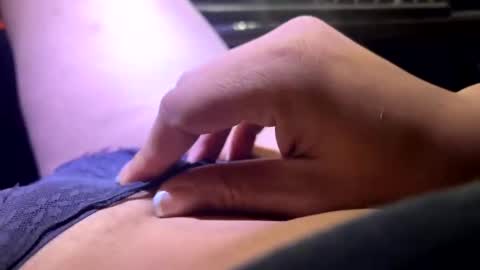 im KIM new girl to spoil online show from 20, 2, 2025