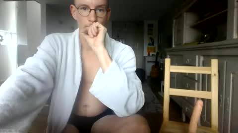Snapshot of cum_swallow_bi chatting on 8, 6, 2026 cum_swallow_bi online show from 8, 6, 2026