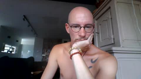 Snapshot of cum_swallow_bi chatting on 19, 7, 2026 cum_swallow_bi online show from 19, 7, 2026