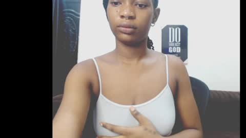 cumebony_petit online show from 22, 4, 2026