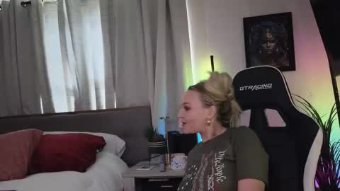 cumguzzlingskank online show from 8, 3, 2026