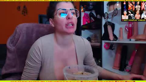 cuminmenowbby online show from 6, 1, 2025