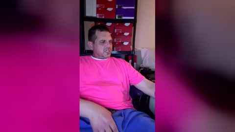 Snapshot of cummsalot425 chatting on 17, 4, 2026 cummsalot425 online show from 17, 4, 2026