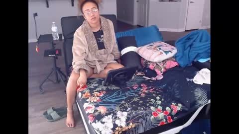 Nia Reese online show from 16, 4, 2026