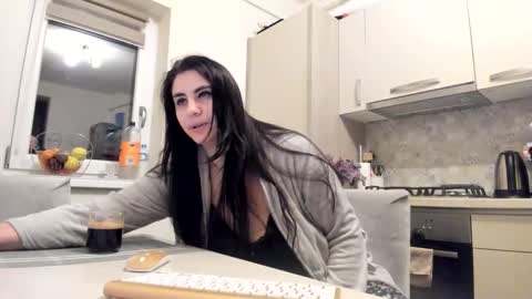 maria  alex online show from 23, 4, 2026