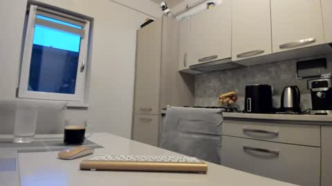 maria  alex online show from 7, 7, 2026