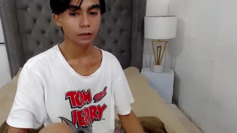 Snapshot of cuppycupcake_2 chatting on 20, 10, 2025 Xyrien online show from 20, 10, 2025