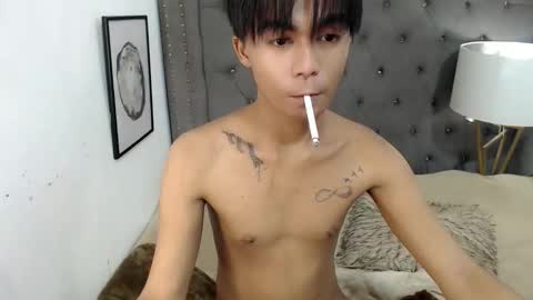 Snapshot of cuppycupcake_2 chatting on 26, 10, 2025 Xyrien online show from 26, 10, 2025