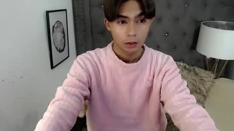 Snapshot of cuppycupcake_2 chatting on 7, 11, 2025 Xyrien online show from 7, 11, 2025