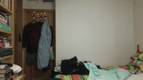 curiosillo1983 online show from 27, 4, 2026