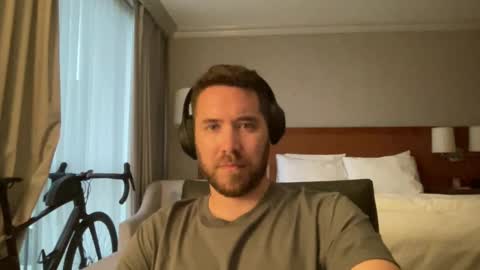 Snapshot of curiouspeteyp chatting on 22, 9, 2025 curiouspeteyp online show from 22, 9, 2025