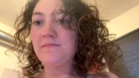 curliegirlee online show from 11, 6, 2026