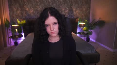 curly_cleo online show from 27, 7, 2026
