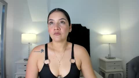 curly luna  online show from 13, 3, 2026