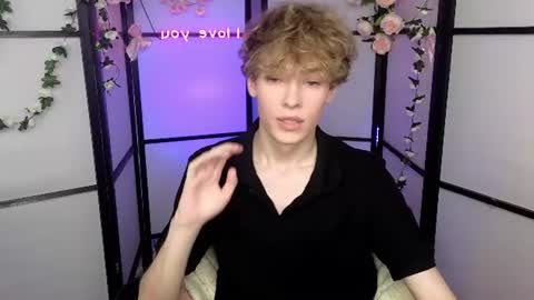 curly_twinkboy online show from 18, 7, 2026
