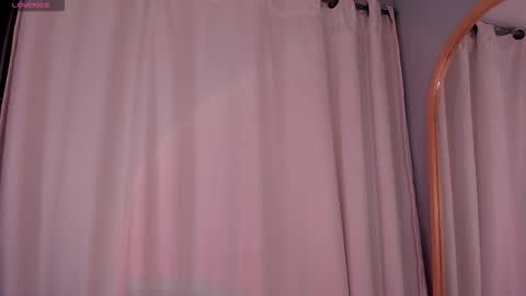 Snapshot of curlyy915e chatting on 12, 2, 2026 Curly915e online show from 12, 2, 2026