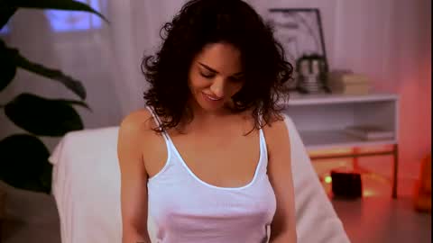 curvedlizzie online show from 25, 4, 2026