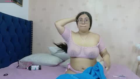 Snapshot of curvybuffgirl chatting on 20, 7, 2026 Michel online show from 20, 7, 2026
