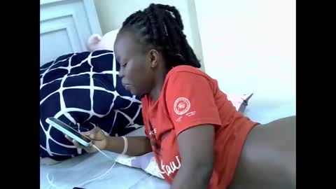 Snapshot of curvynubian chatting on 2, 6, 2026 curvynubian online show from 2, 6, 2026