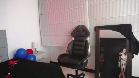 cute_angel_1 online show from 15, 2, 2025