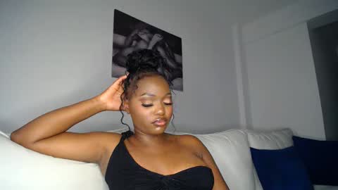 Liya online show from 6, 3, 2025