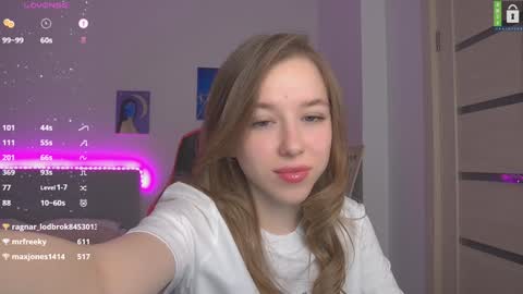 Snapshot of cute_beauty chatting on 1, 1, 2025 Amanda online show from 1, 1, 2025