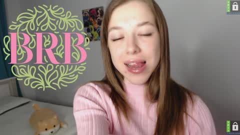 Snapshot of cute_beauty chatting on 4, 1, 2025 Amanda online show from 4, 1, 2025