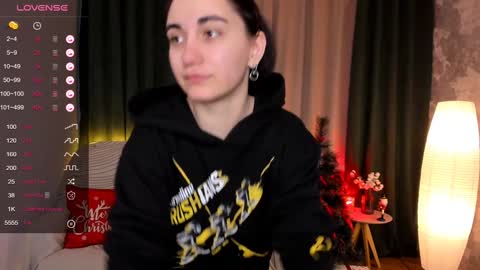 Snapshot of cute_chus chatting on 28, 12, 2024 Hanna online show from 28, 12, 2024