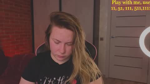 Snapshot of cute_darina chatting on 19, 2, 2025 Everyday stream in the same time online show from 19, 2, 2025